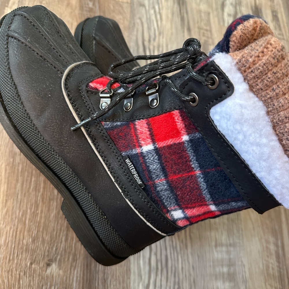 Tamarack Size 8M Buffalo Plaid Fur Lining Waterproof Women's Winter Boots